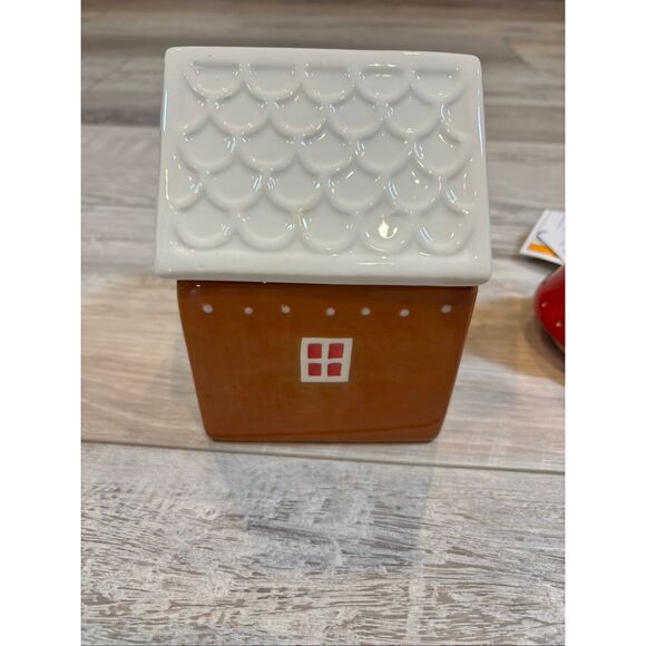 Target Bullseye Gingerbread House Cookie Jar and Peppermint Light Up Christmas T - Picture 3 of 8